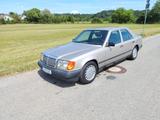 Mercedes-Benz 230 W124  viele Neuteile Preis Verhandelbar