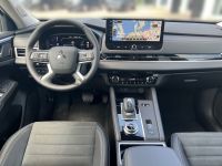 Mitsubishi Plug-In Hybrid Outlander 2.4 PHEV 4WD Plus  SHZG - Image