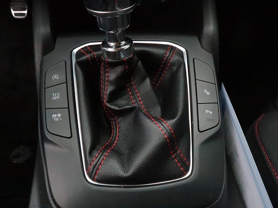Fahrzeugabbildung Ford Focus Turnier 1.5 ST-Line AHK NAVI ACAA SHZ KeyL