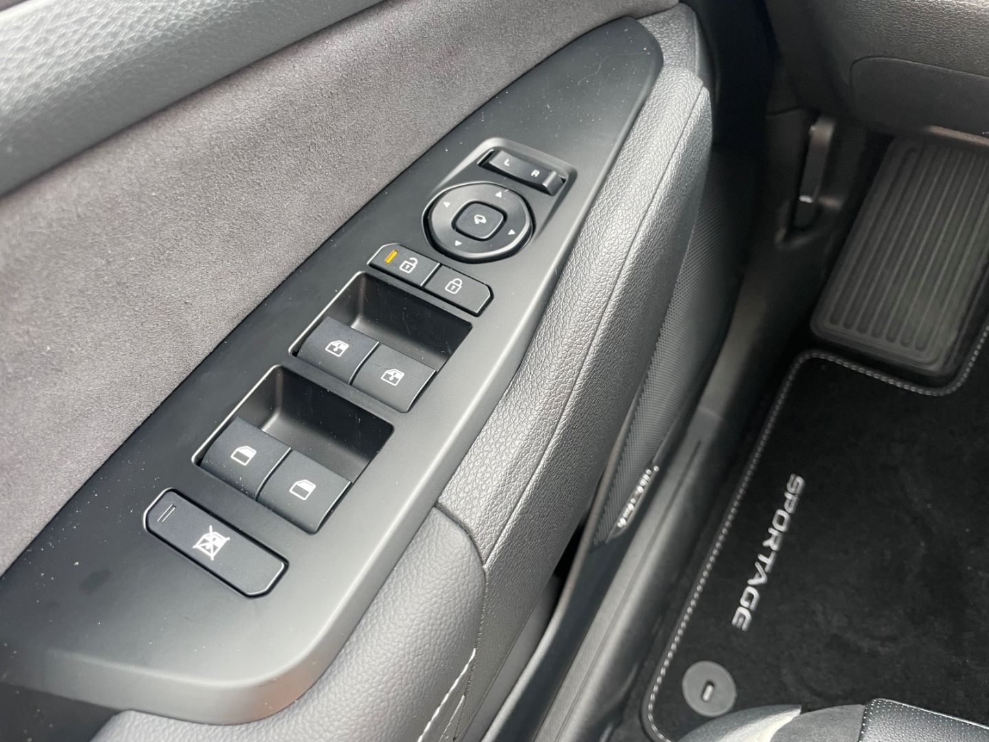 Fahrzeugabbildung Kia Sportage GT Line AWD LED Schiebedach 360Kamera