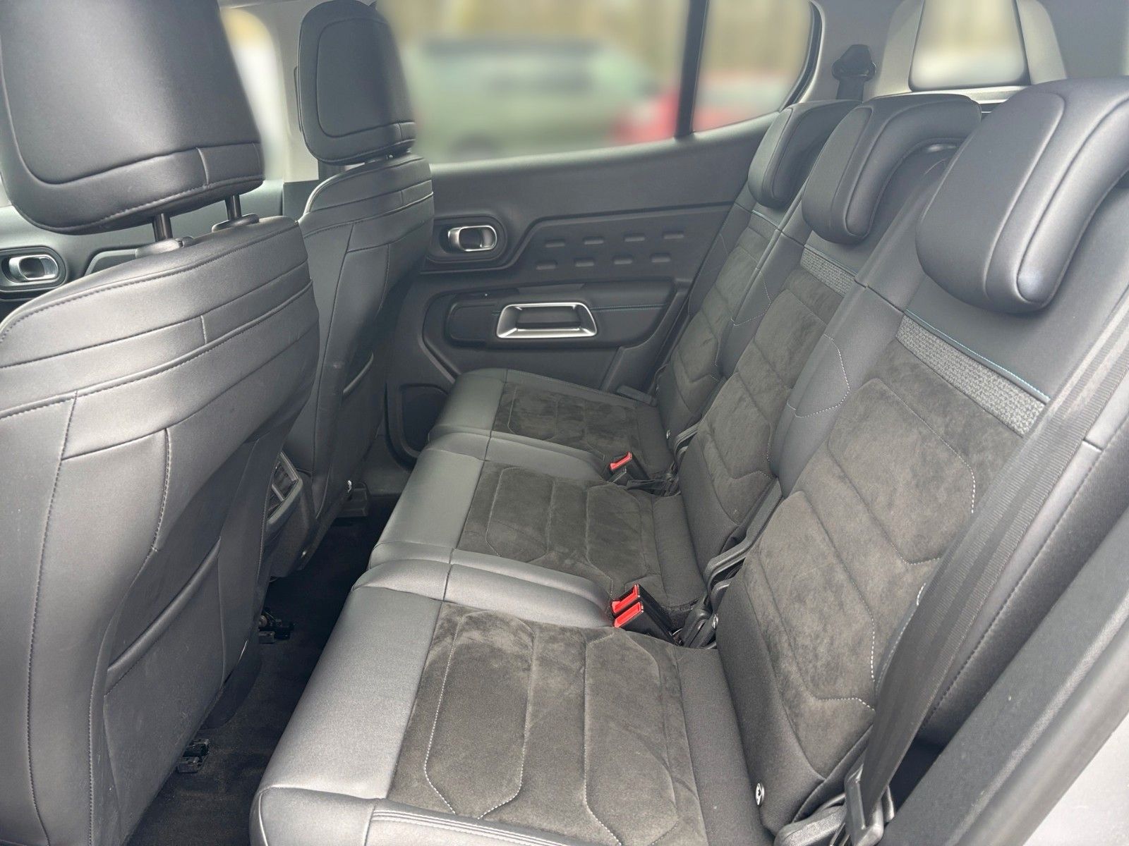 Fahrzeugabbildung Citroën C5 Aircross PLUS