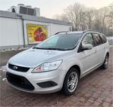 Ford Focus Kombi 1.6 - Ford Focus aus 2010: 1.6