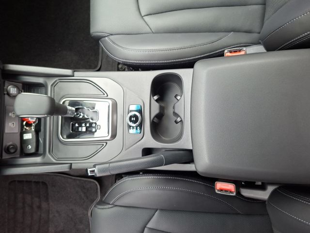 KGM Musso Grand Black 2.2 AT Navi°Leder° Sperrdiff°A