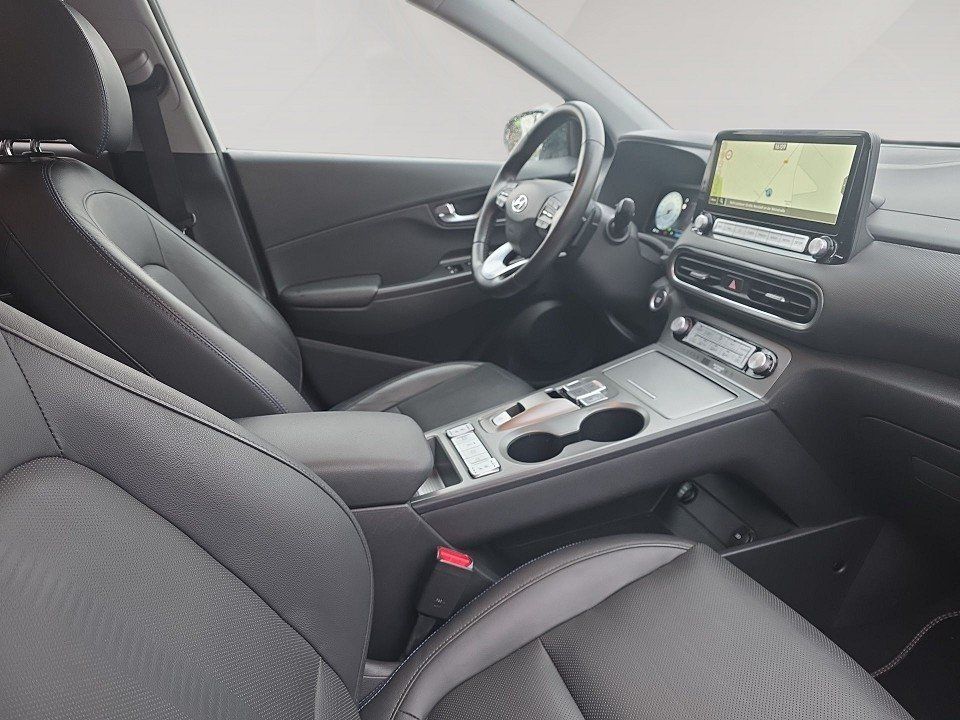 Fahrzeugabbildung Hyundai KONA Elektro 150kW PRIME Leder Dach-Lackierung