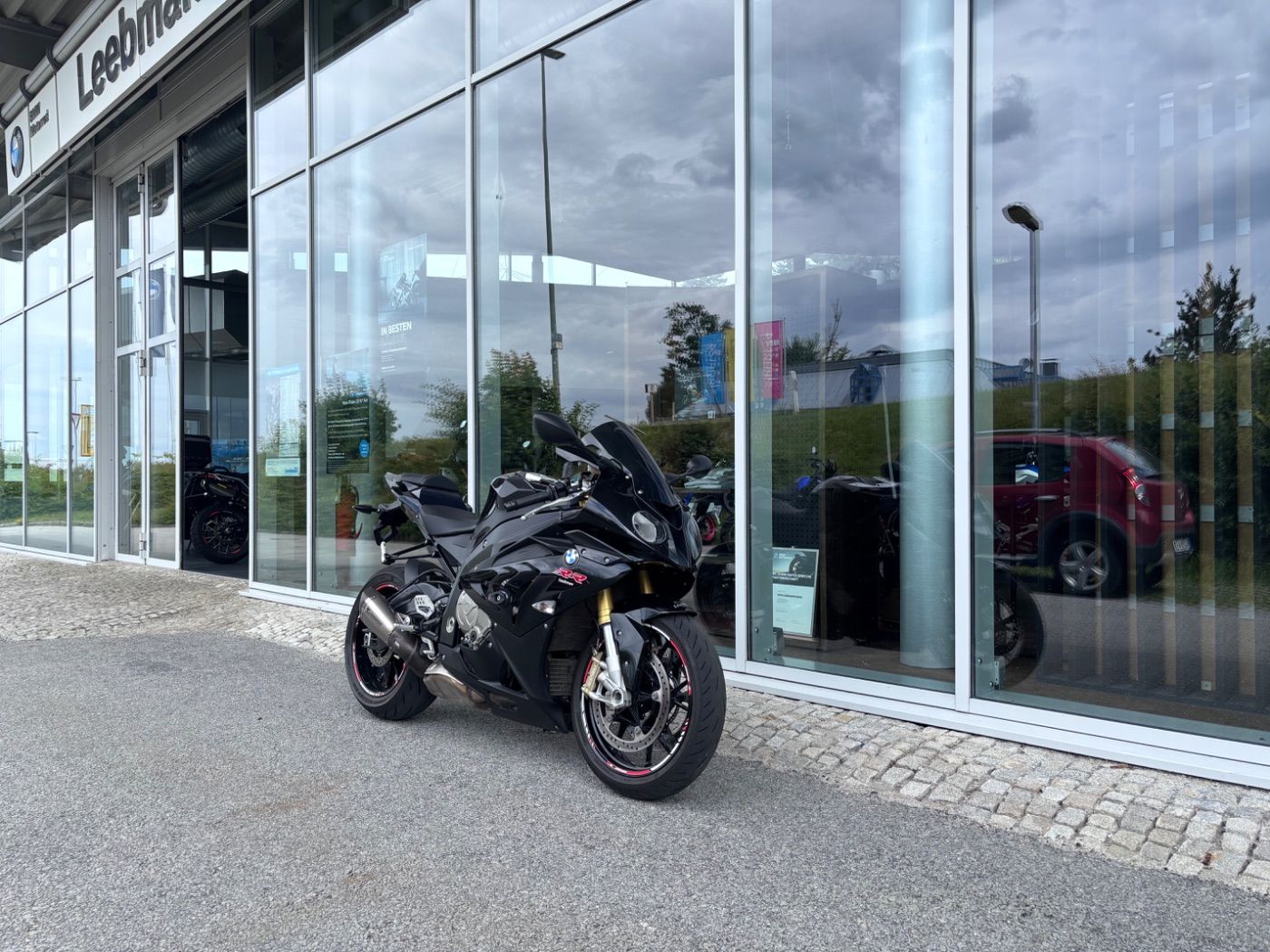 Fahrzeugabbildung BMW S 1000 RR K 46, Akrapovic, Windschild getönt,