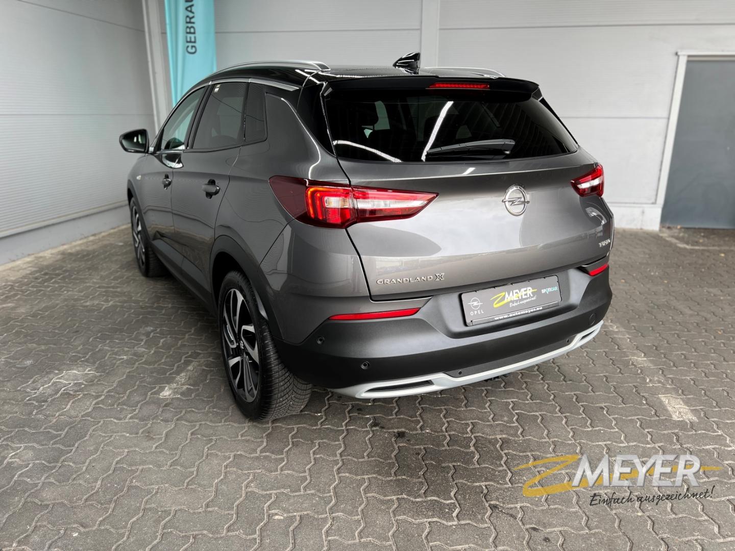 Opel Grandland X Ultimate 1.2 MT6 AHK PDC SHZ LHZ AGR