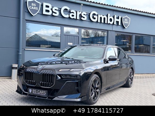 BMW i7