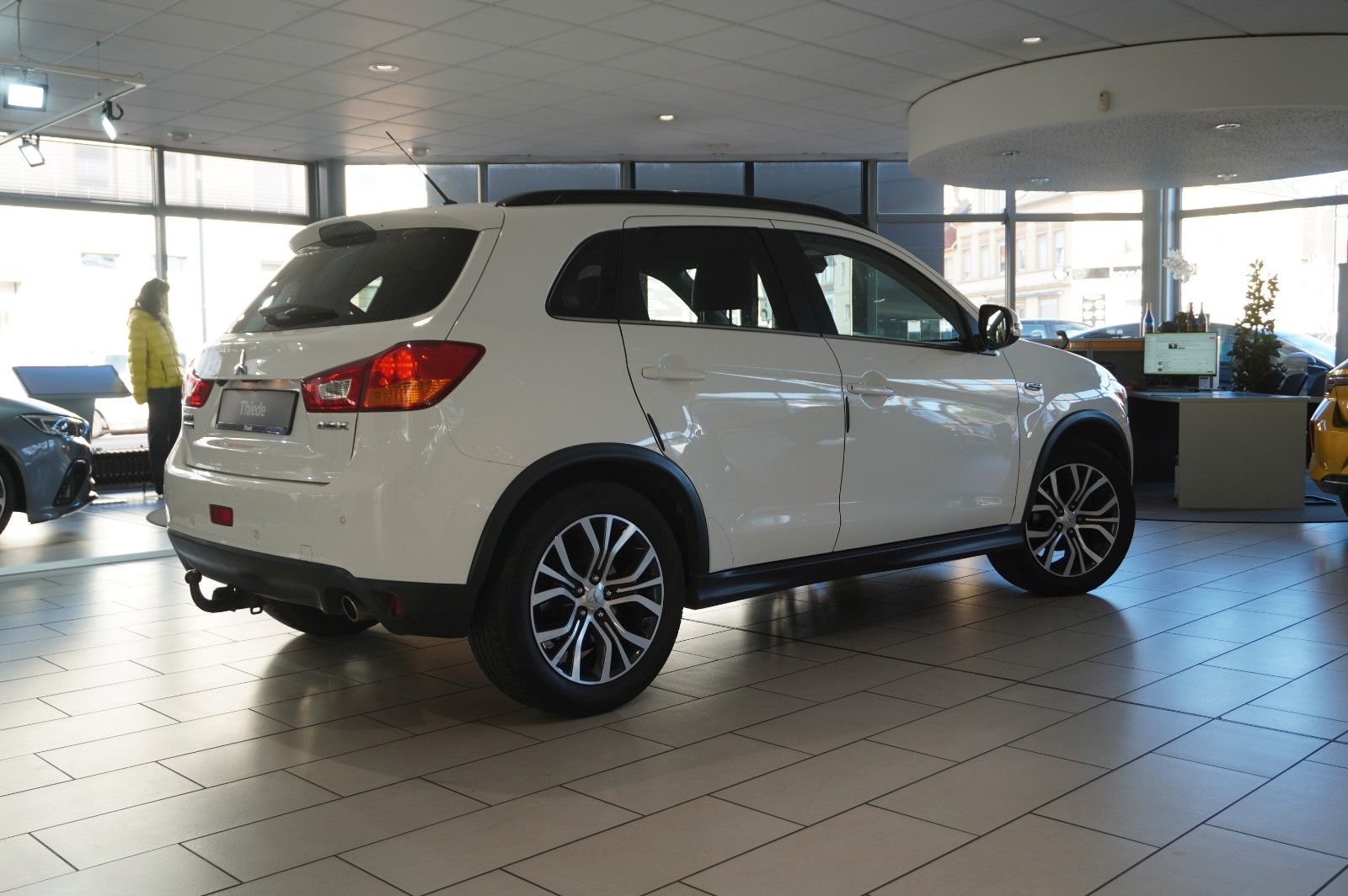Fahrzeugabbildung Mitsubishi ASX 1.6D TOP 2WD NAVI/LED/KAMERA/PANO./SHZ/AHK