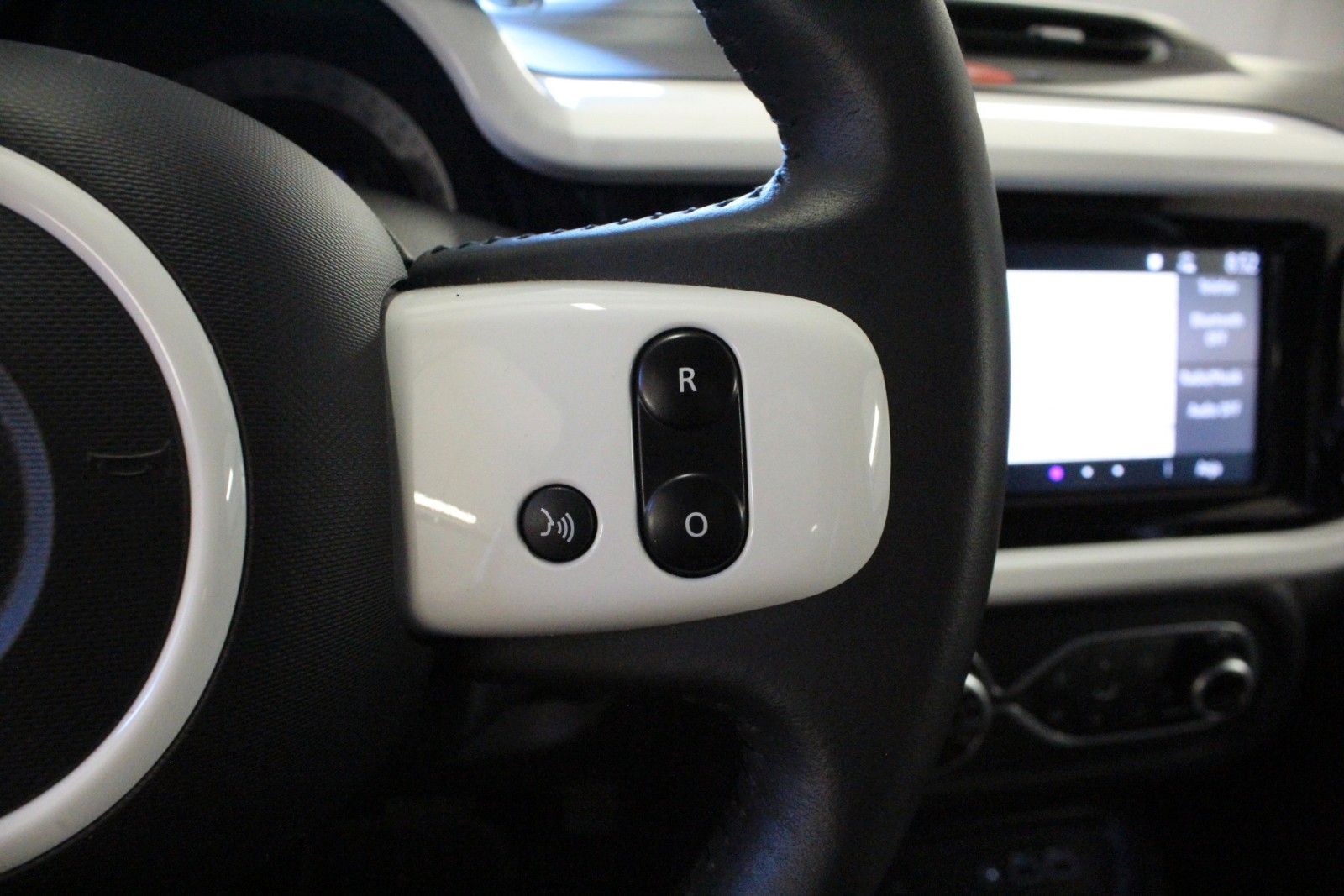 Fahrzeugabbildung Renault Twingo E-Tech 100% elektrisch*Plus Winterräder