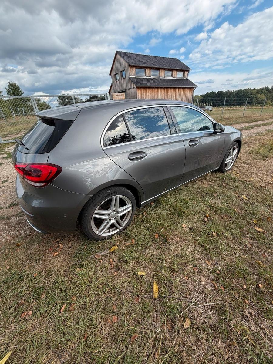 Mercedes-Benz A 200