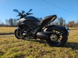 Ducati Diavel Dark mit viel Zubehör - DUCATI DIAVEL