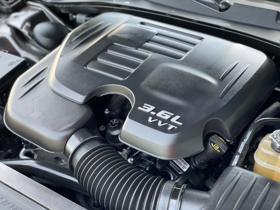 Fahrzeugabbildung Dodge Charger 3.6 SXT Rallye Navi 20" Kamera BEATS