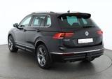 Volkswagen Tiguan 2.0 TSI DSG R-Line 4Motion LED Kamera AHK - Volkswagen Tiguan: Schwarz