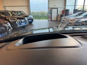Jaguar E-Pace *HEAD-UP*PANO*MEMORY*KEYLESS*ACC*NAV*