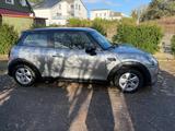 MINI Cooper Essential Trim Steptronic Essential Trim - MINI Cooper: Essential Trim