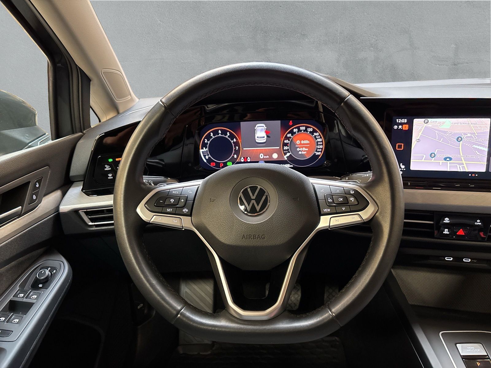 Fahrzeugabbildung Volkswagen Golf 1.0 eTSI Life ACC SHZ AppConnect
