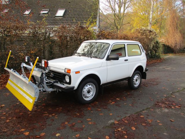 Lada Schneeschild / Salzstreuer / Edition