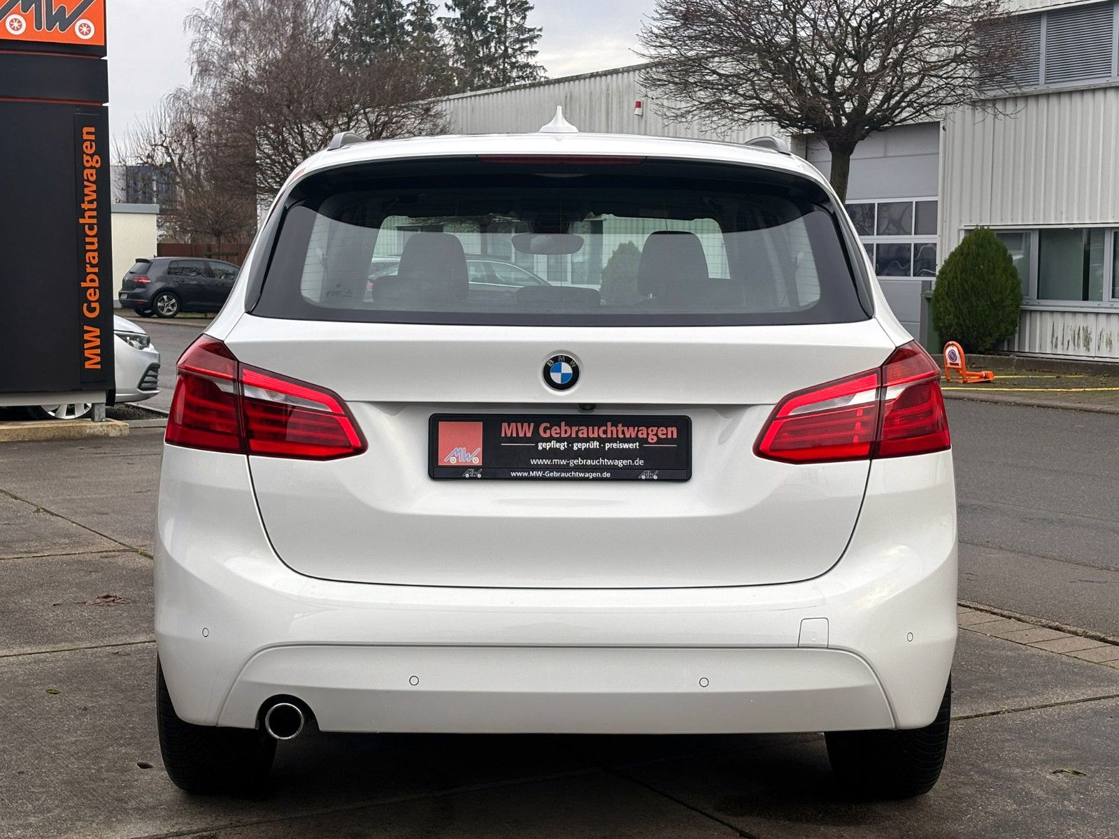 Fahrzeugabbildung BMW 218i Active Tourer Adv. Steptr. ACC PDC KAM Navi