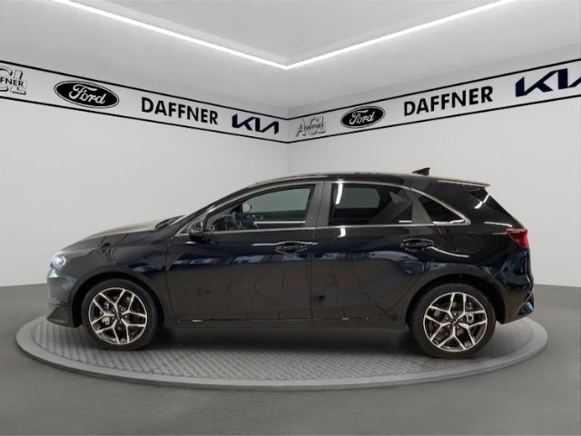Fahrzeugabbildung Kia Ceed Ultimate Edition Navi totWinkelASS Kamera