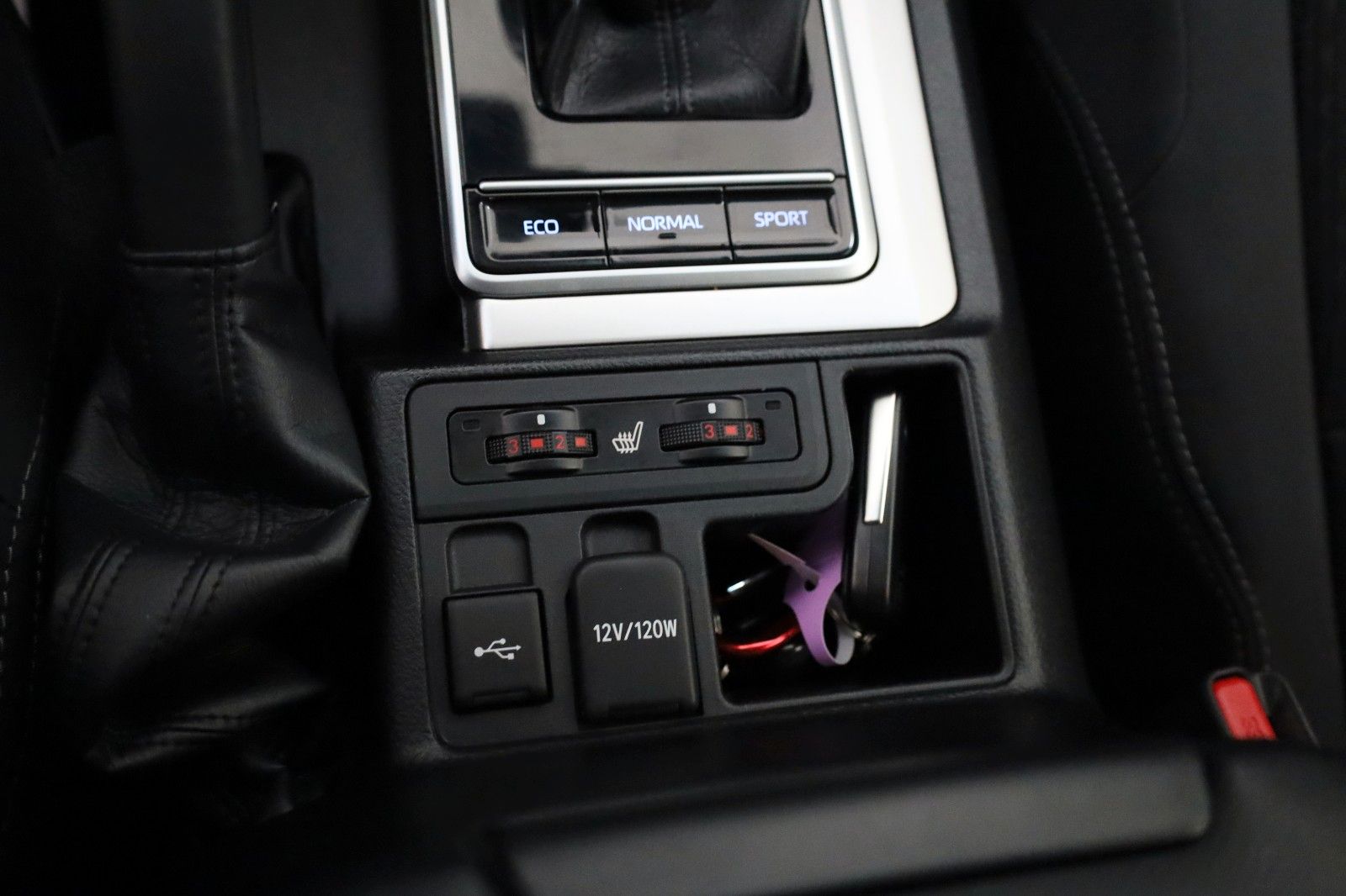 Fahrzeugabbildung Toyota Land Cruiser Comfort,Kamera,LED,ACC, AHK, +WR