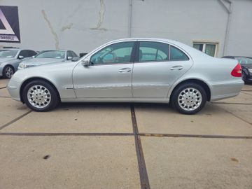 Mercedes E 220 - 8