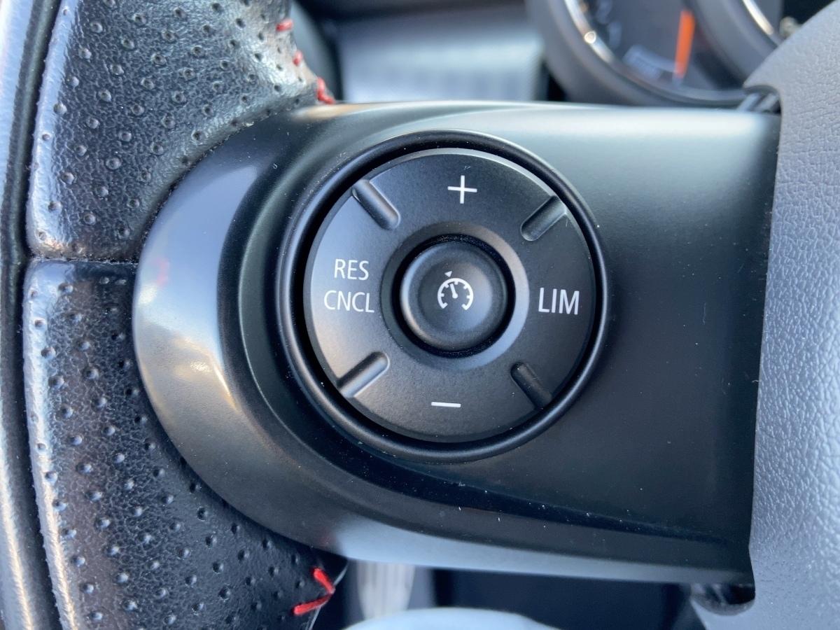 MINI Cooper S Cabrio 2.0 192PS/NAVI/LED/PDC