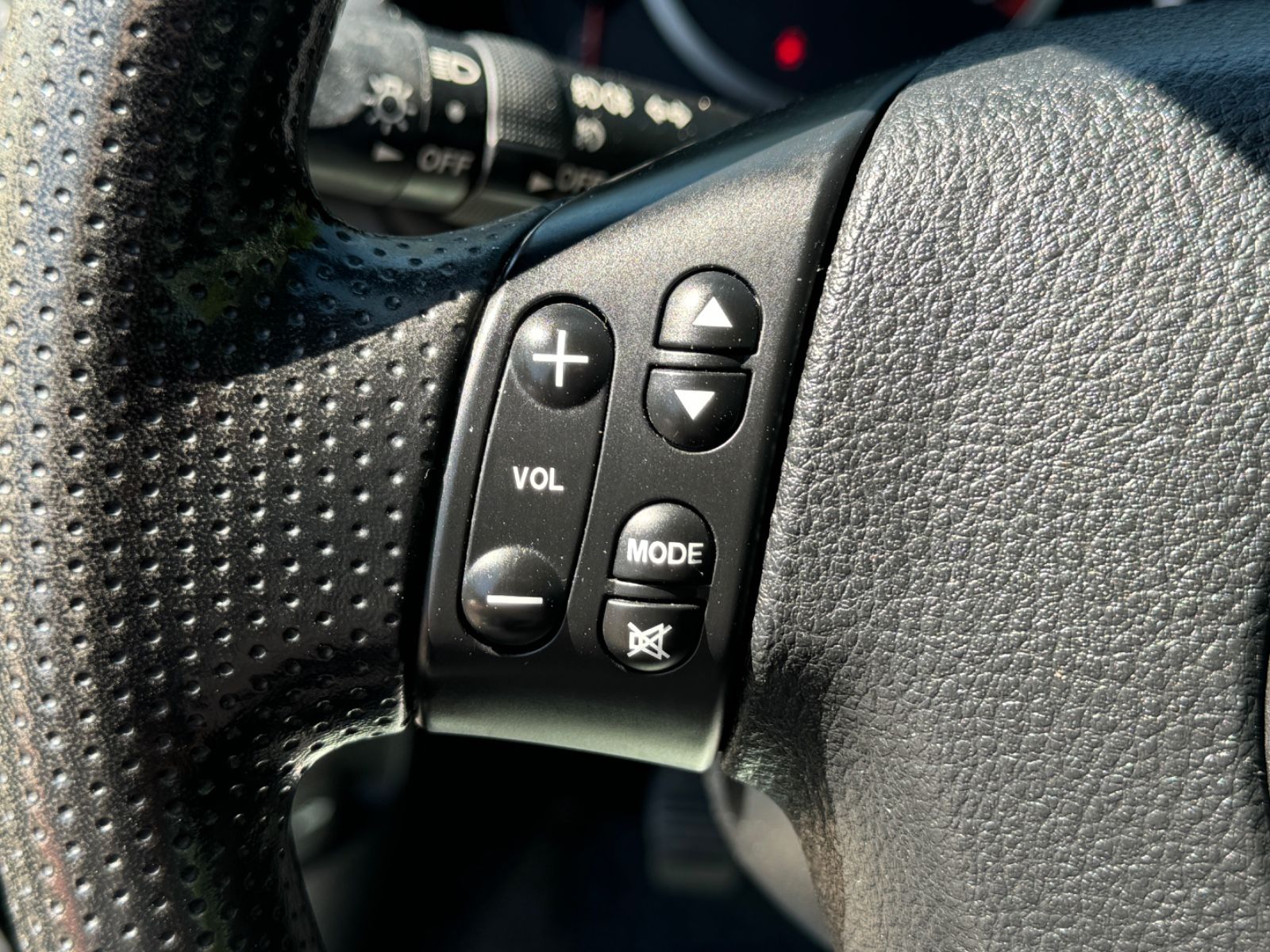 Fahrzeugabbildung Mazda 2 Lim. 1.4 Active/Klimaanlage/TÜV/HU Neu/