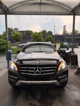 Mercedes-Benz ML 350 BlueTEC 4MATIC - - Mercedes-Benz ML 350 in Bochum