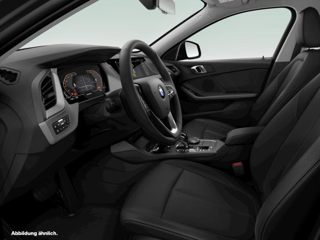 BMW 118i HUD+RFK+NAVI +LED+PDC V+H+DAB