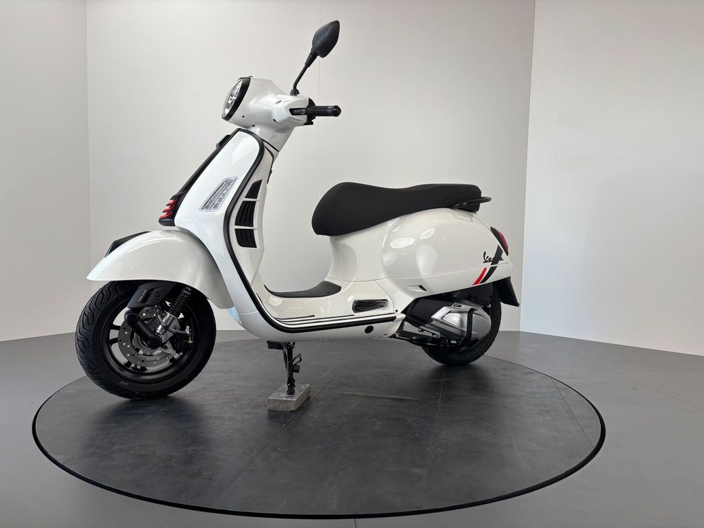 Fahrzeugabbildung Vespa GTS 310 FL SuperSport *NEUFAHRZEUG 2026*