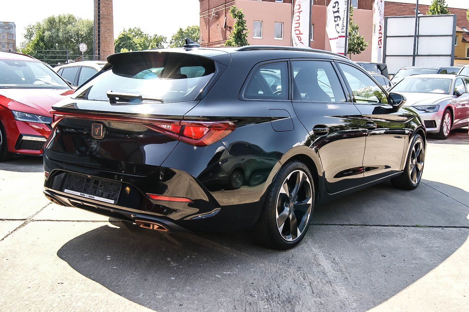 Fahrzeugabbildung CUPRA Leon Sportstourer e Hybrid DSG XL-VISION 1.HAND