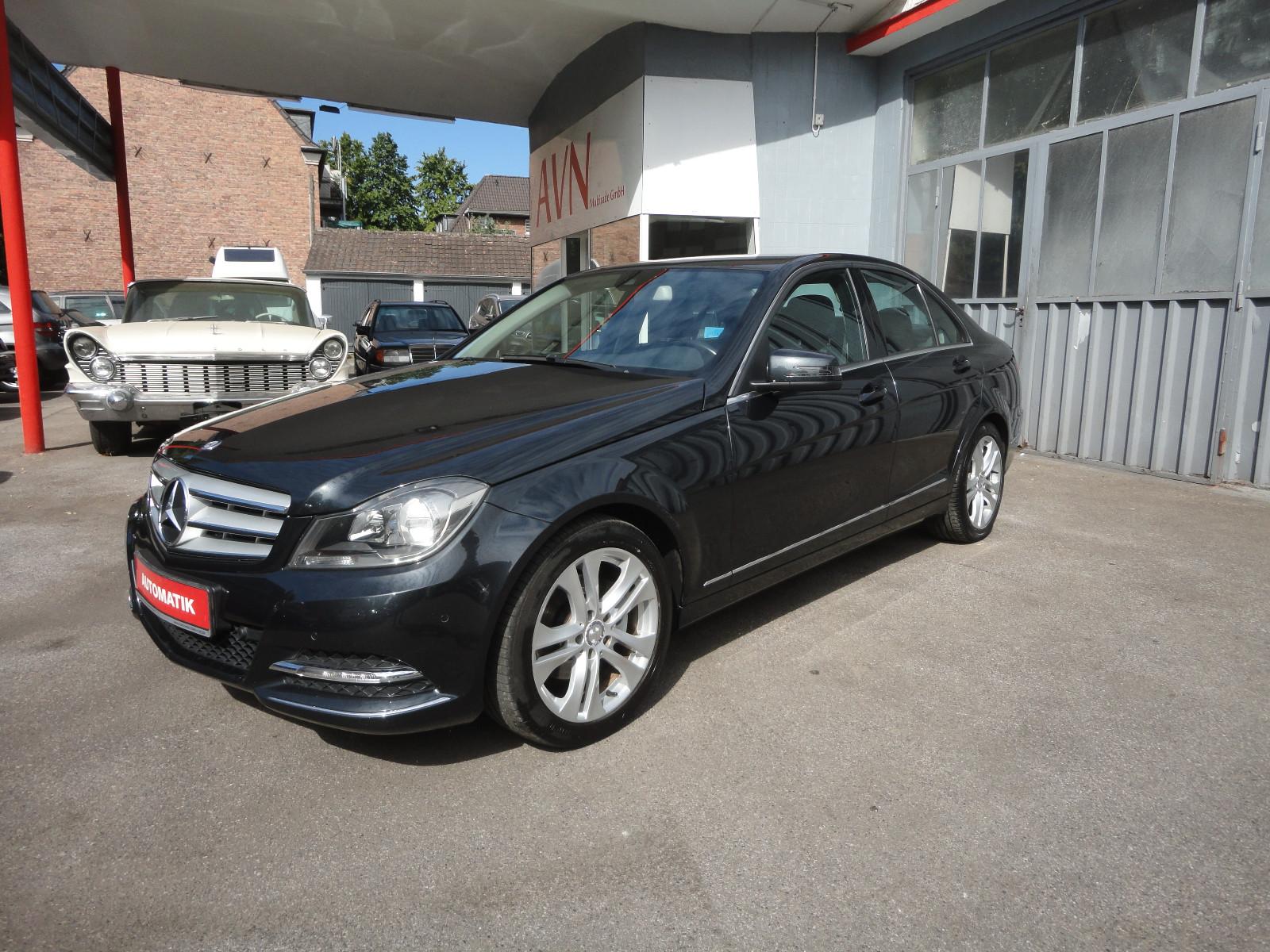 Mercedes-Benz C 200 AVANTGARDE Autom Navi SHZ PDC 8xRäder