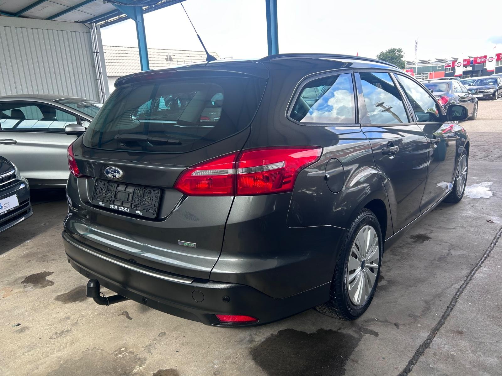 Ford Focus 2014 — photo 5