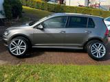 Volkswagen Golf 7 R-Line Cup Edition 1.4Tsi 8-Fach - Volkswagen Golf mit Benzin-Antrieb: Kleinwagen, 1.8