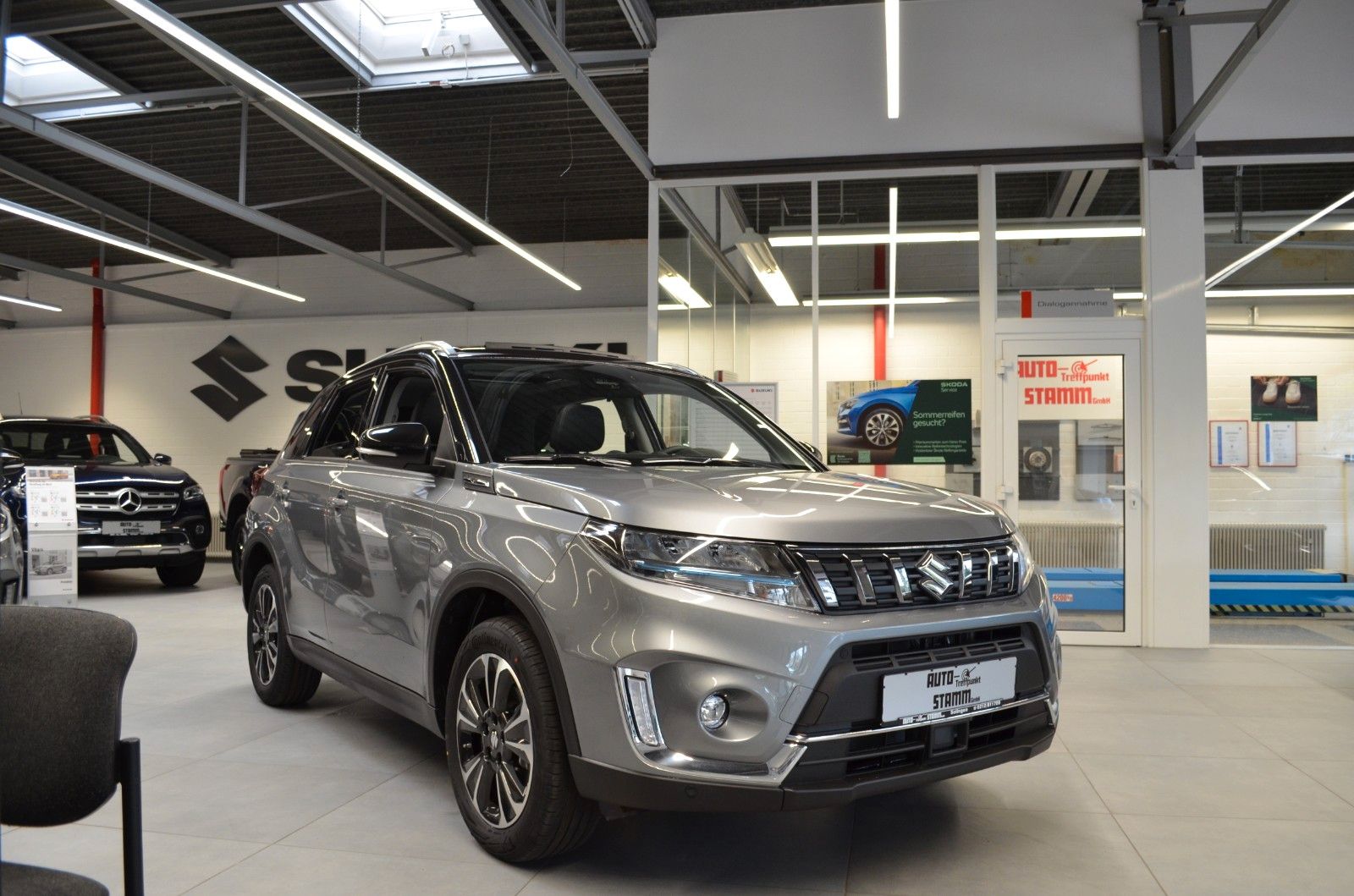 Fahrzeugabbildung Suzuki Vitara 1.5 DUALJET Hybrid Comfort+ AGS Allgrip