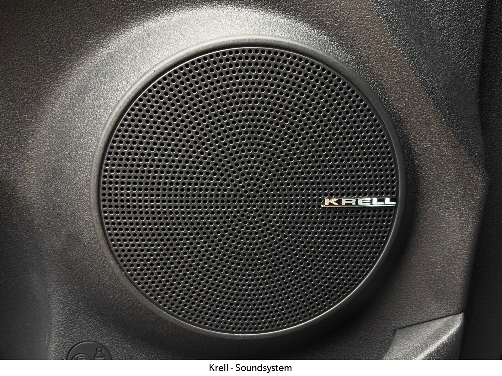 Fahrzeugabbildung Hyundai KONA E Trend ACC LKAS NAV CAM PDC KRELL CarPlay