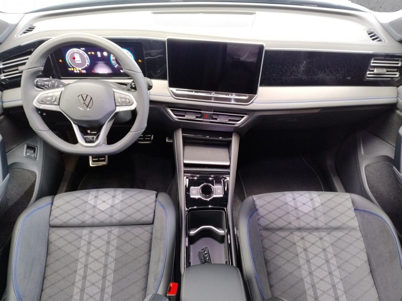 Tiguan R-Line 1.5 eHybrid DSG Klima Navi
