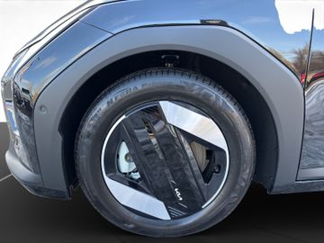 Kia EV4 Elektro 81kWh Earth 360+Kam+KeyLess+Navi+SD