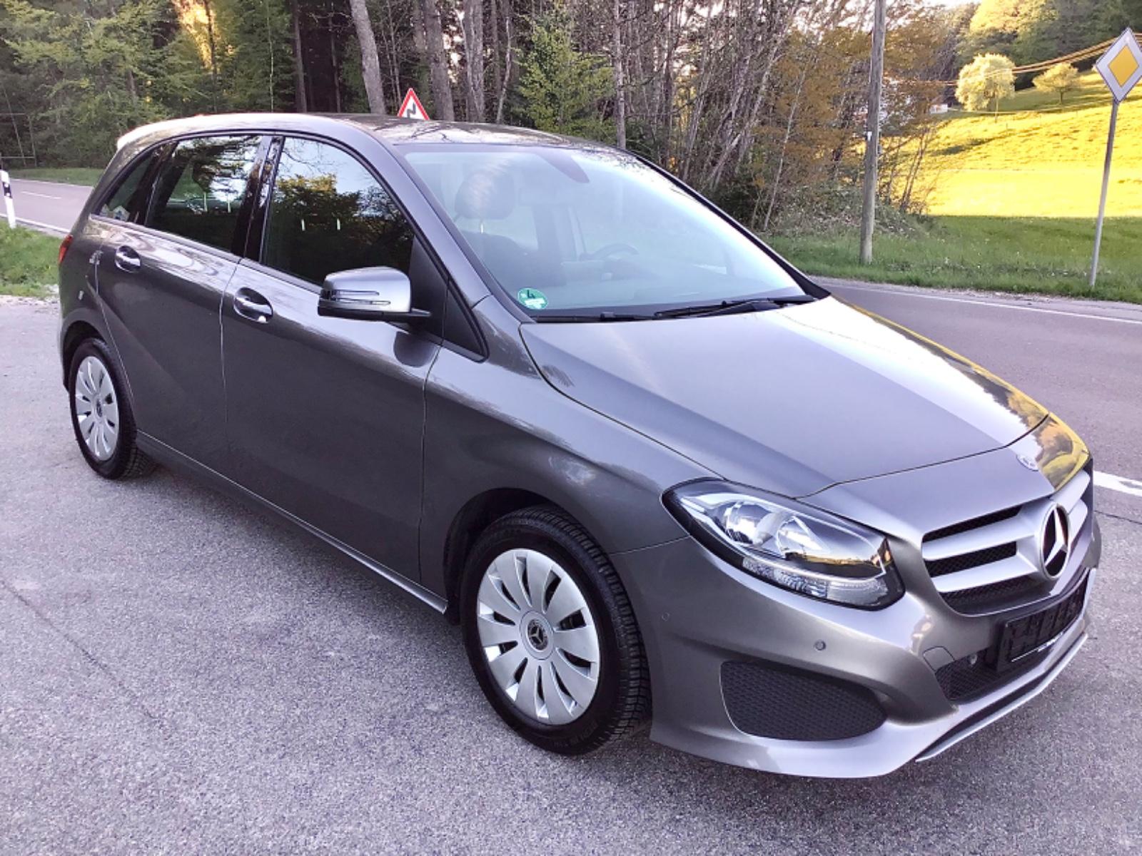 Mercedes-Benz B 180 d SCORE Mod.2018-NAVI*PDC*SHZ*8 fach ber.!