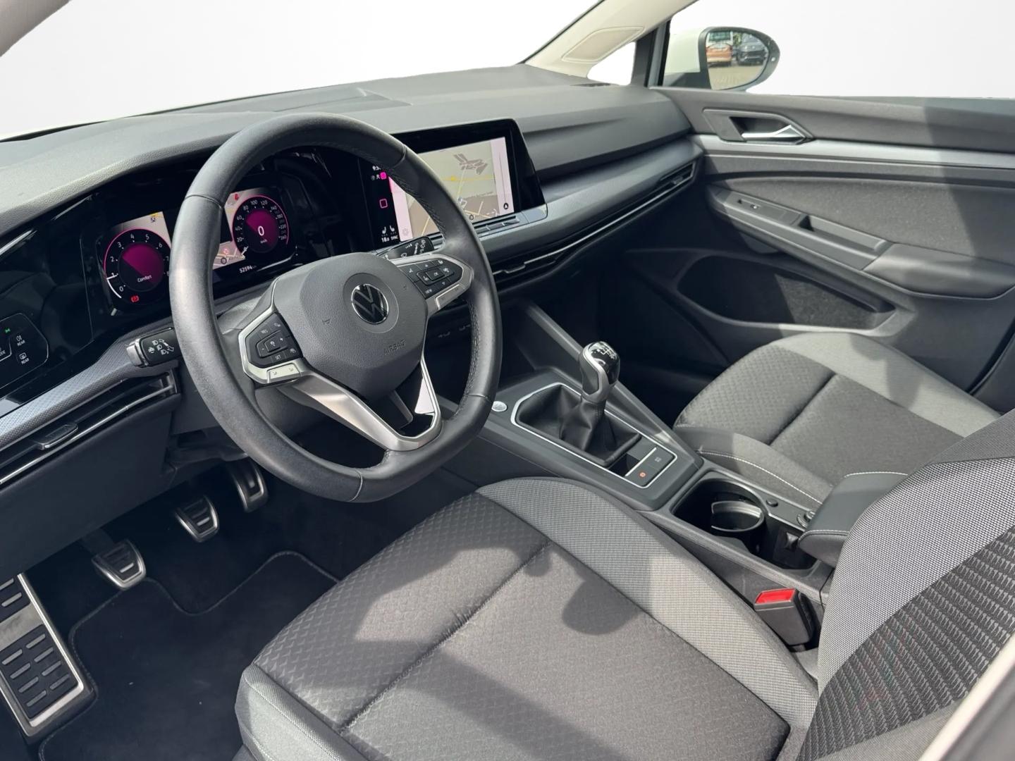 Volkswagen Golf VIII 1.5 TSI "ACTIVE" *STDHZG*LED*NAVI*HUD*, миниатюра 7