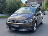 Volkswagen Touran Comfortline BMT/Start-Stopp - Volkswagen Touran mit Diesel-Antrieb: Kleinbus, Comfortline