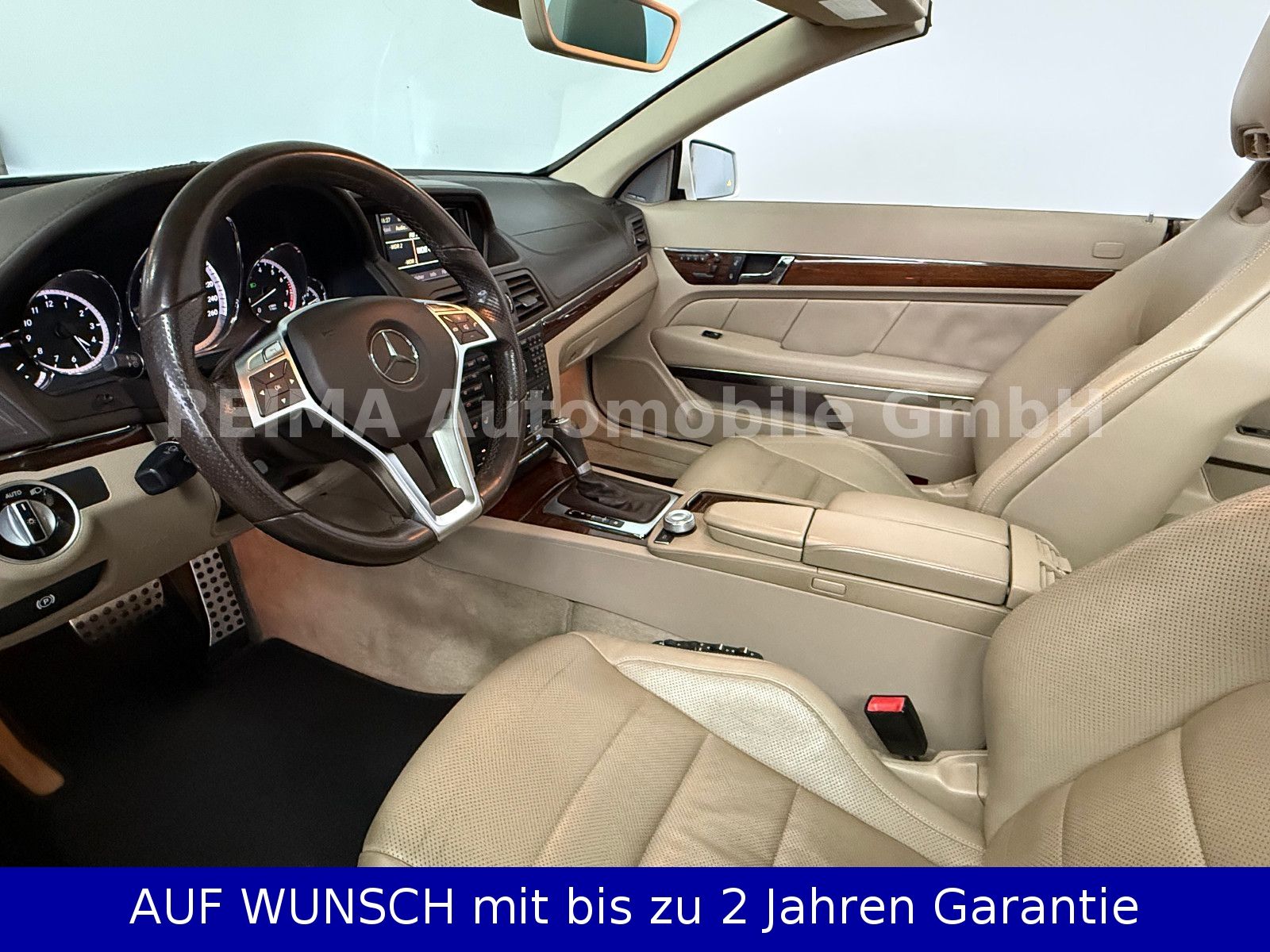 Fahrzeugabbildung Mercedes-Benz E 500 CGI Cabrio BlueEfficiency, AMG Line