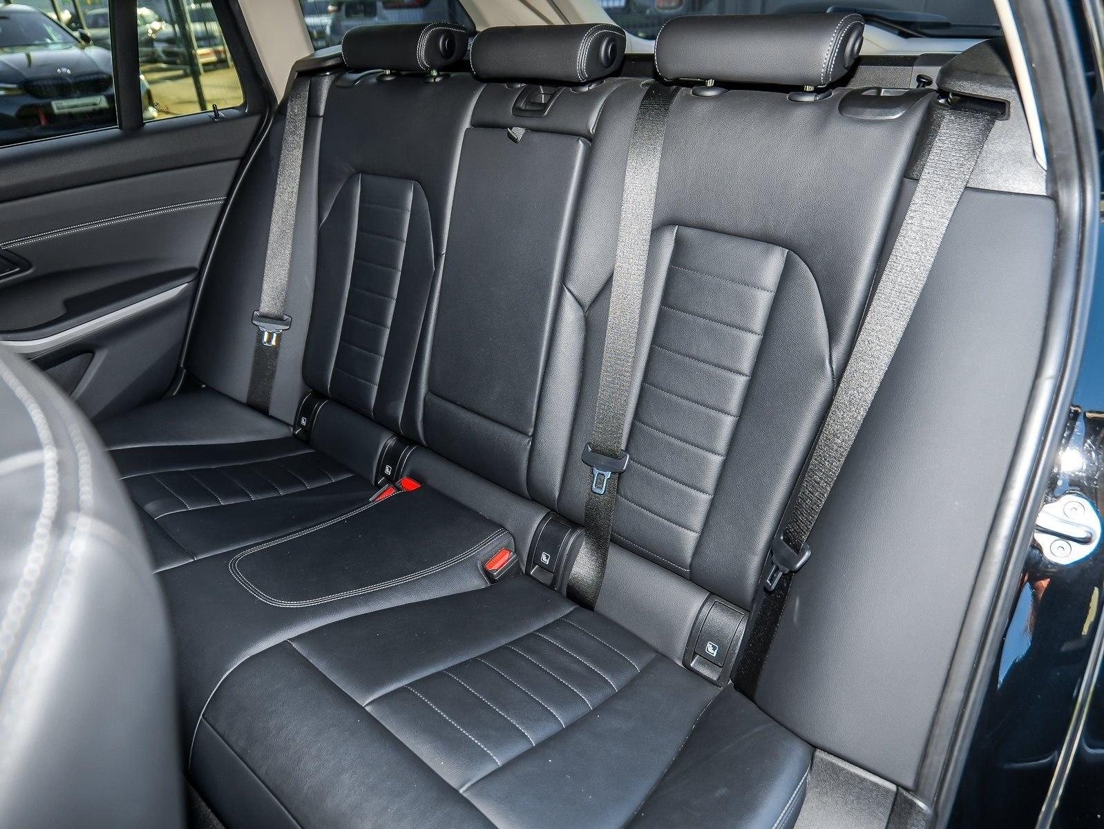 BMW 3 Series i Touring Advantage LC Prof ACC RFK SHZ LEDER, миниатюра 17