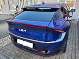 Kia EV6 77,4 kWh 325 PS Allrad - 4WD LED HUD 360° WP - Kia EV6: Von Privat