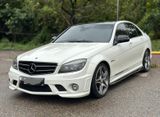 Mercedes-Benz C 63 AMG C -Klasse Lim. C 63 AMG - Mercedes-Benz C 63 AMG: Weiß