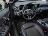 Mercedes-Benz A 180 d Kompaktlimousine progressive RüKam+LED - Mercedes-Benz A-Klasse: Blau