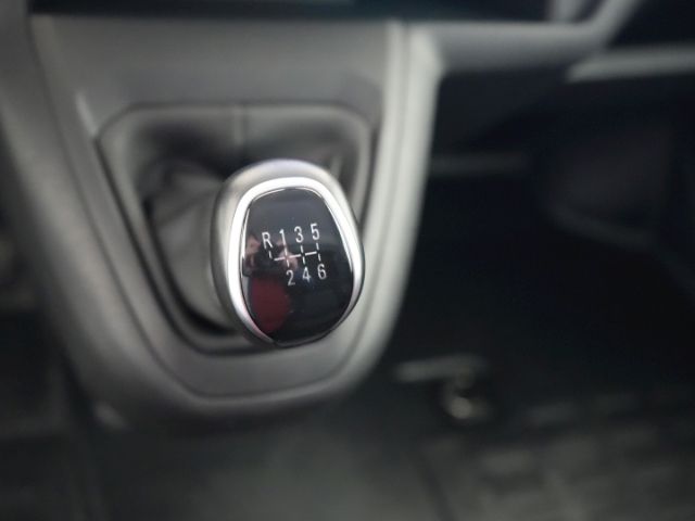 Vivaro C CARGO FACELIFT STANDARD L2 CDTI+NAVI+RÜ