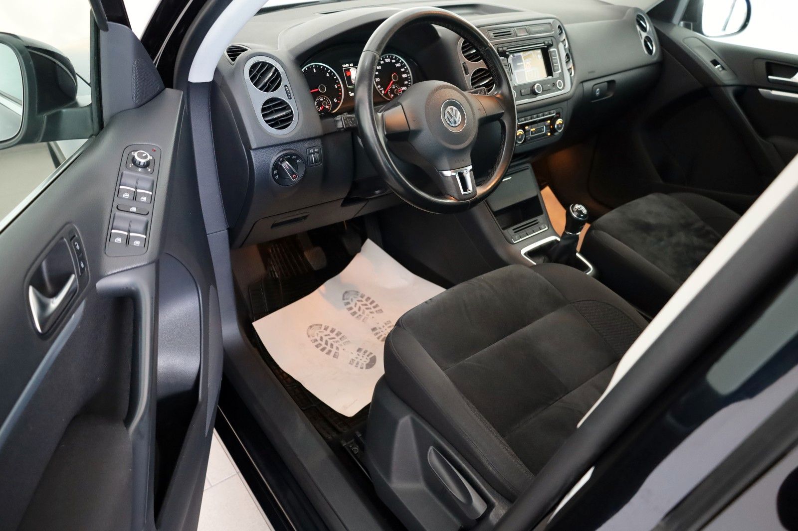Fahrzeugabbildung Volkswagen Tiguan Track&Style 4M Alcantara,Navi,SH,PDC,AHK