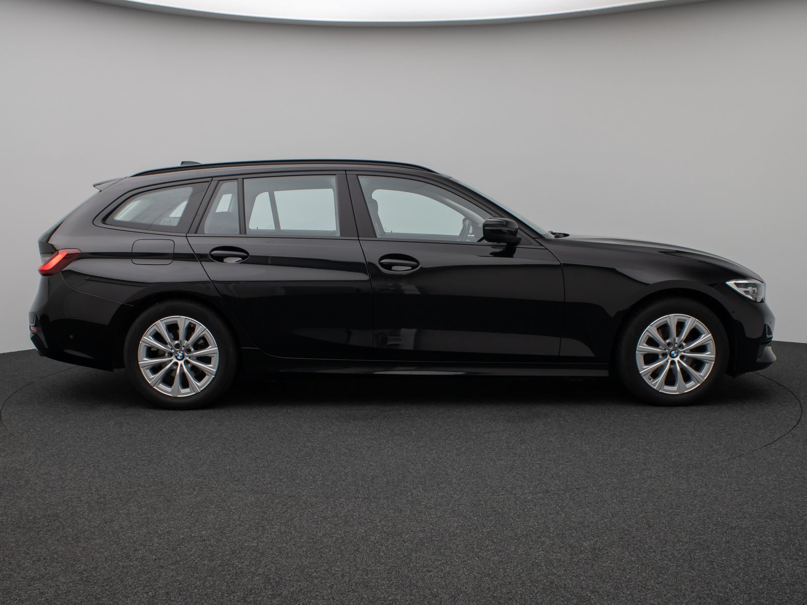 Fahrzeugabbildung BMW 320d Kamera DAB CockPitPro Stop&Go Komfort Alarm