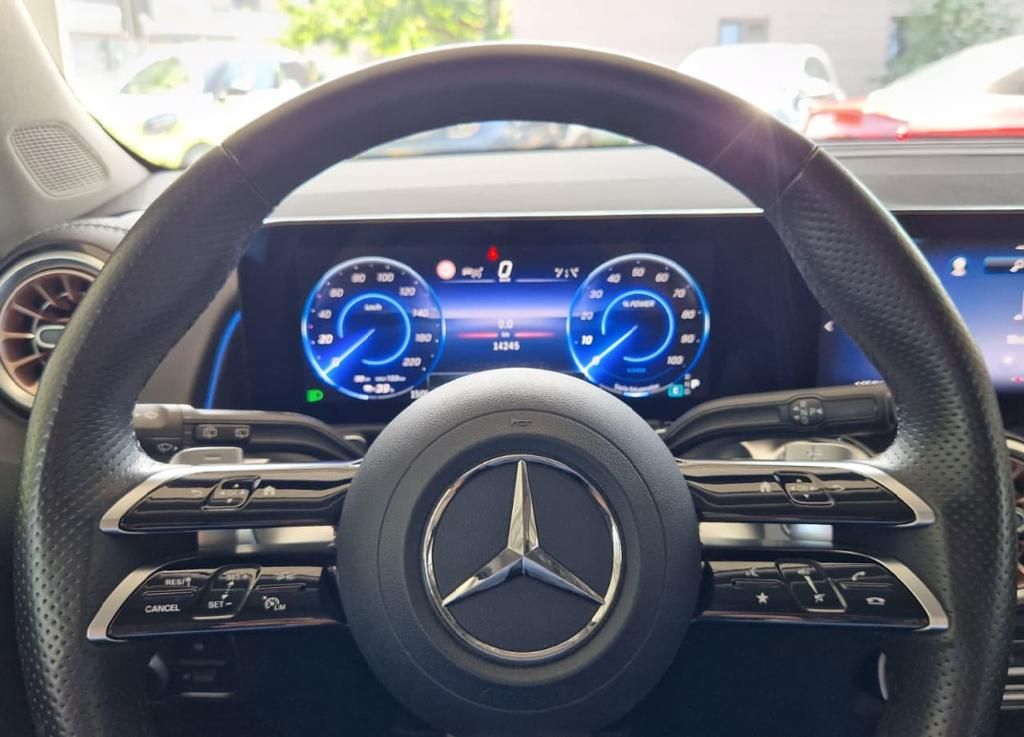 Mercedes-Benz EQB 300 4M ElectricArt Night Pano AHK Distronic foto 16